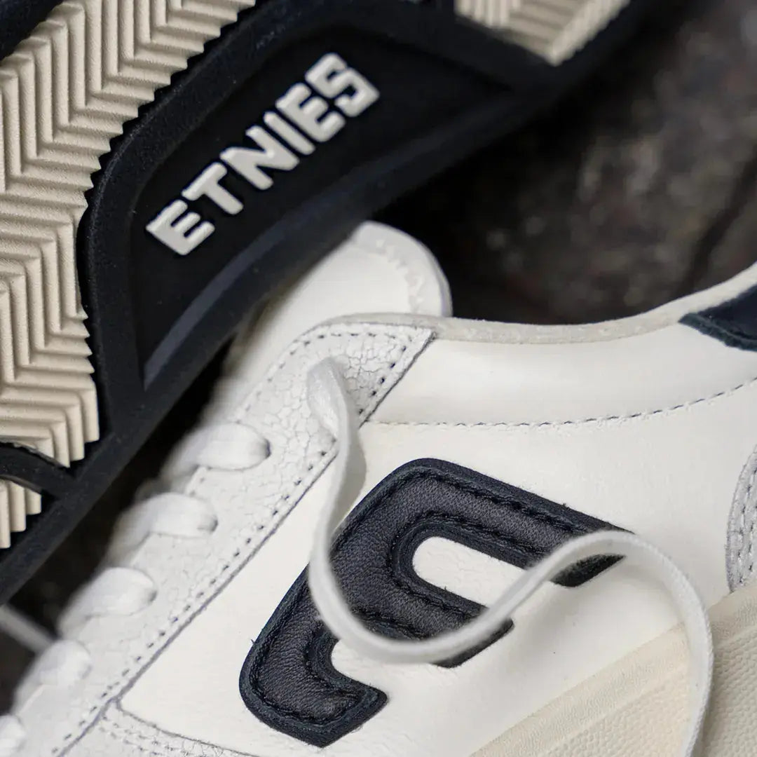 Etnies Classic - Emerson Skate Low-Top Shoe  - skateboarding