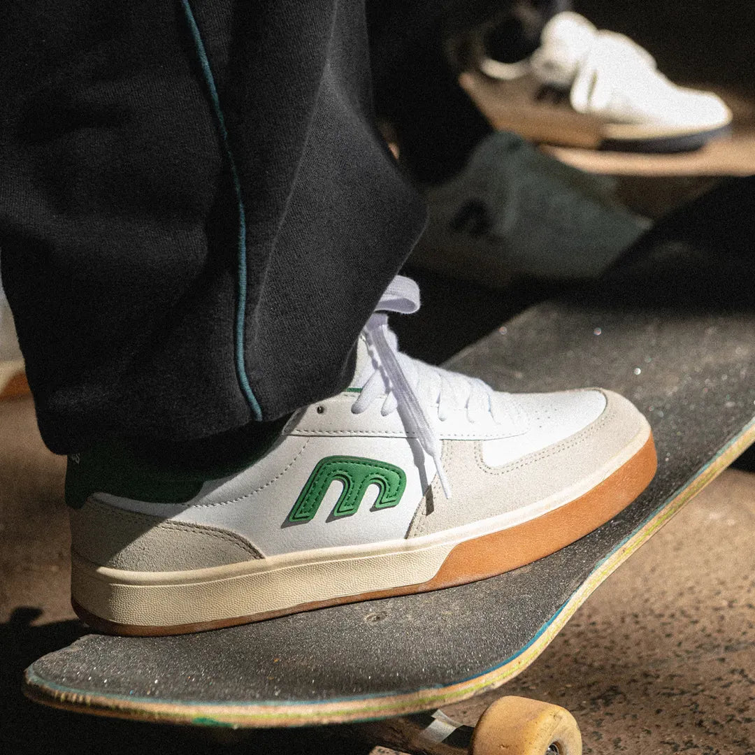 Etnies Deals - Emerson Skate Low-Top Shoe  - skateboarding