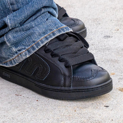 Etnies Top Pick - Black Chunky Suede Skate Shoes – Kingpin