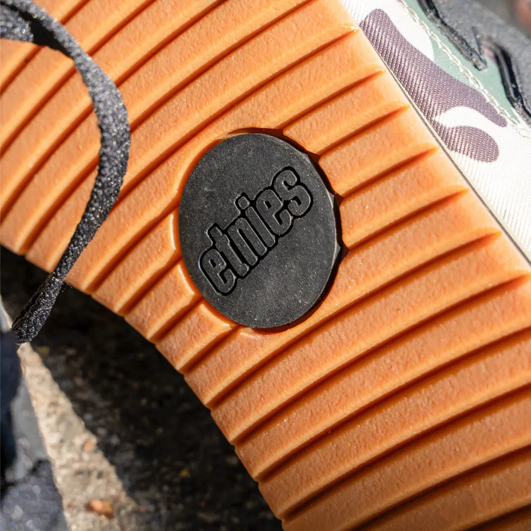 Etnies Premium - Black Suede Low-Top Skate Shoes – Locut 2K
