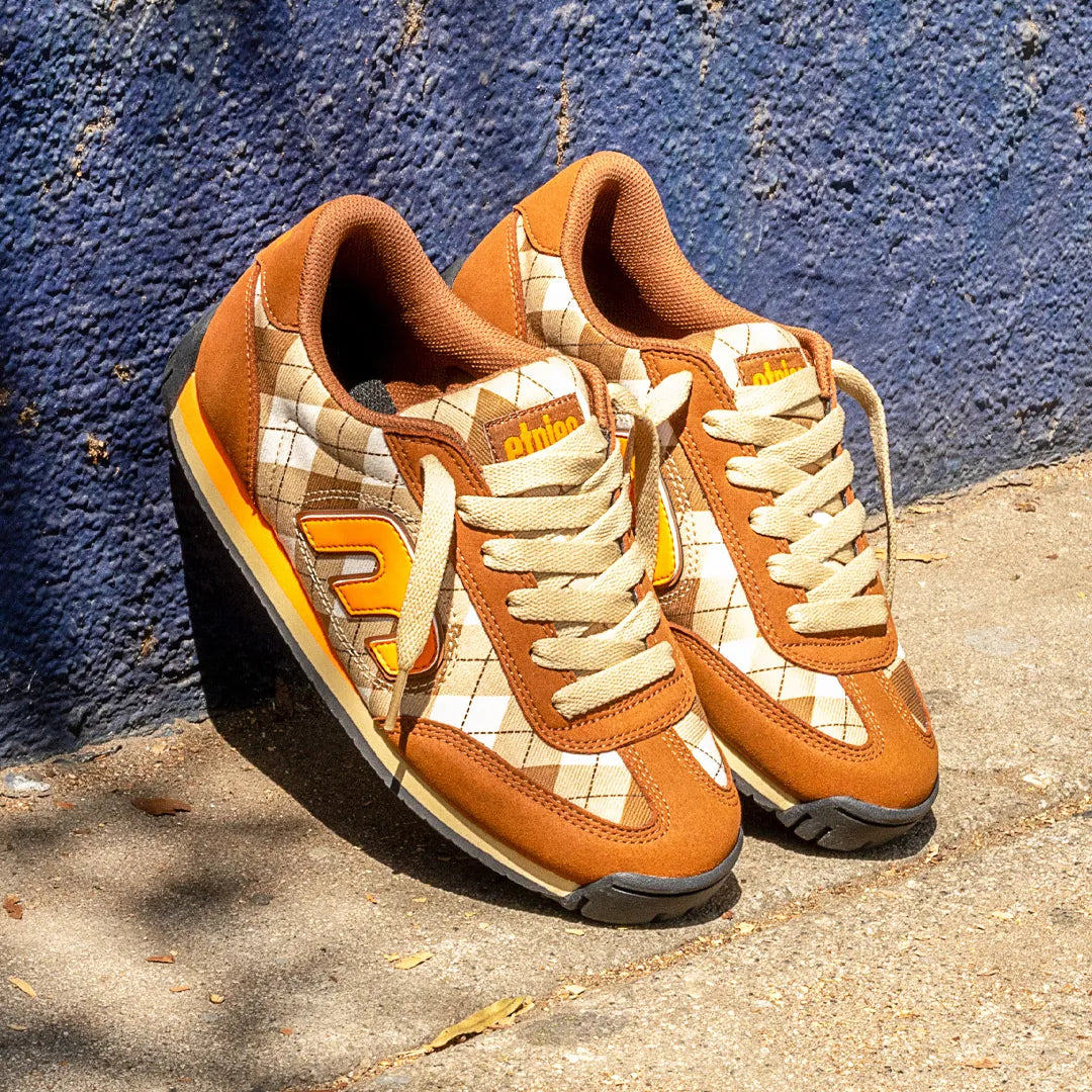 Etnies Latest - Brown Suede Low-Top Skate Shoes – Locut 2K