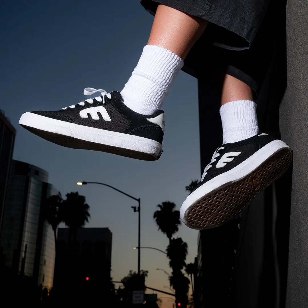 Etnies Trending - Black Vulcanized Skate Shoes – Locut Vulc