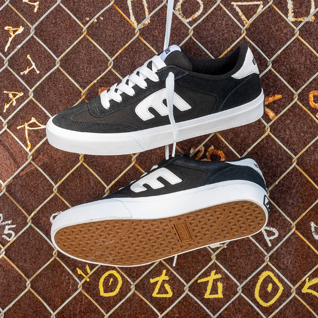 Etnies Trending - Black Vulcanized Skate Shoes – Locut Vulc