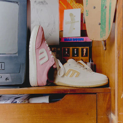 Etnies Premium - Locut X Keep A Breast Skate Low-Top Shoe