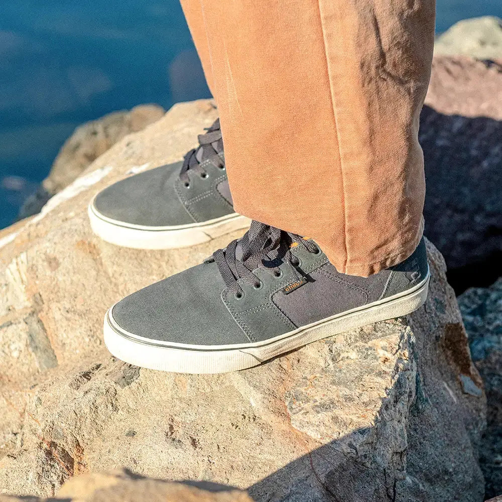 Etnies Customer Favorite - Barge LS Low-Top Vulcanized Brown Tan Blue