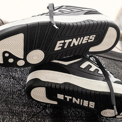 Etnies Classic - Loot Skate Low-Top Shoe - Skateboarding