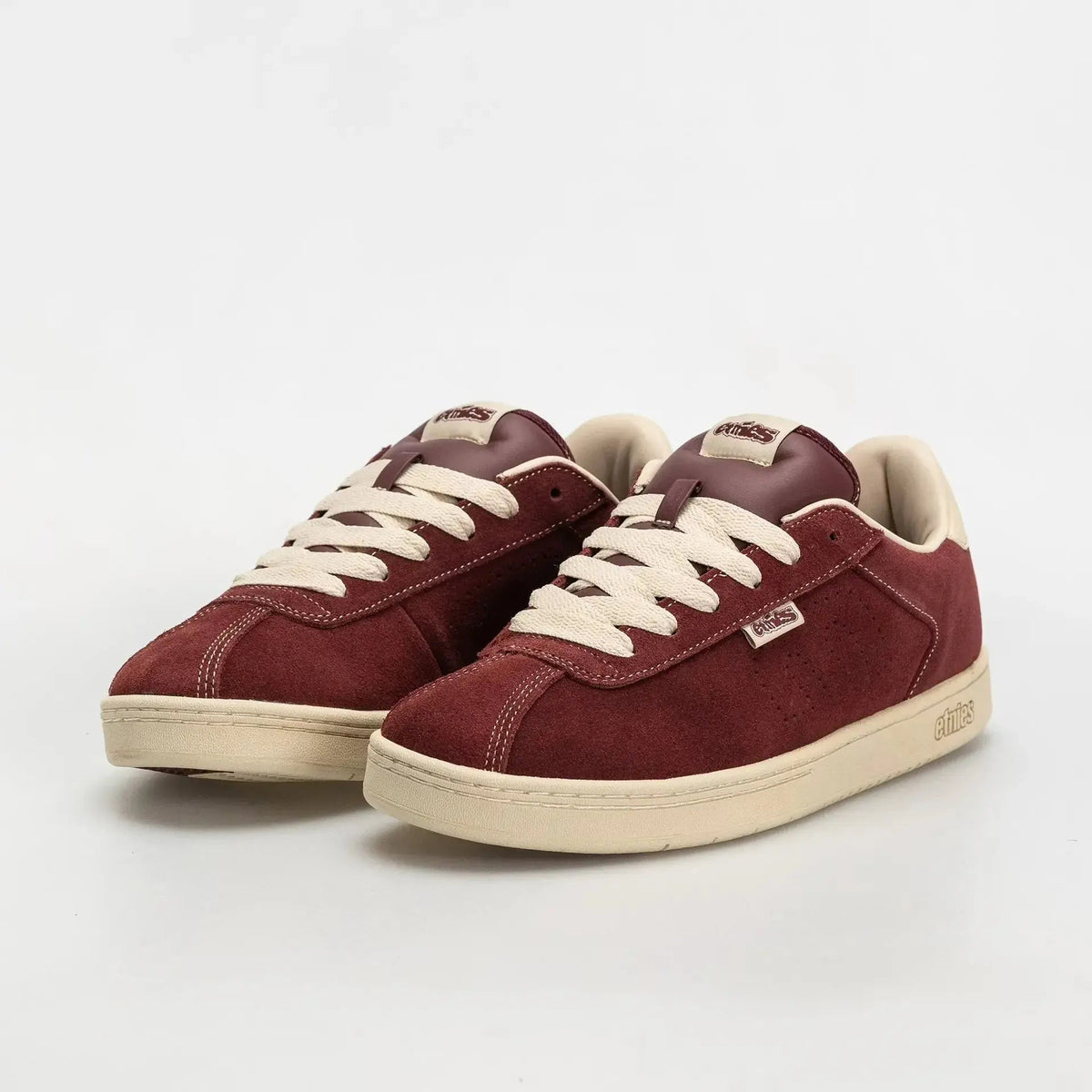 Etnies Exclusive - Scam Low-Top Skate Shoe Burgundy Tan