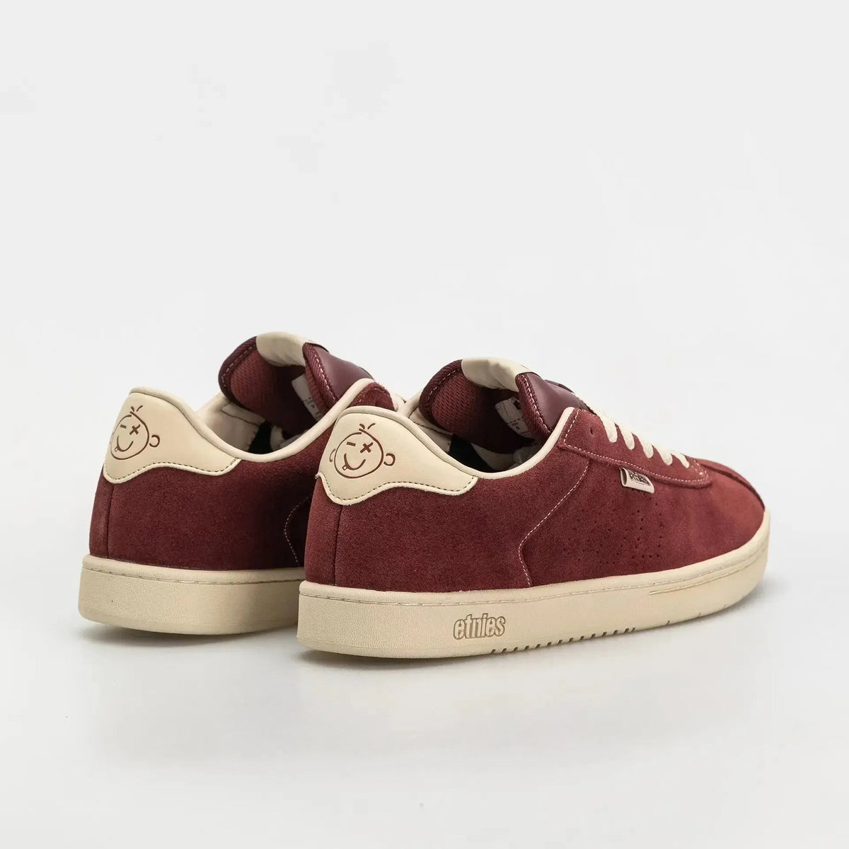 Etnies Exclusive - Scam Low-Top Skate Shoe Burgundy Tan